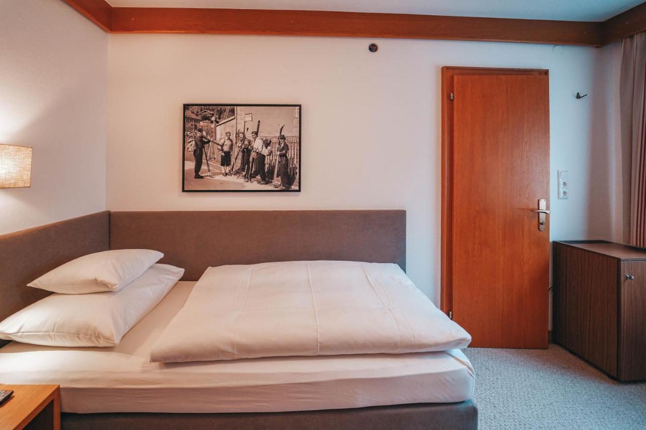 Hotel Garni Almjur Sankt Anton am Arlberg Exterior photo