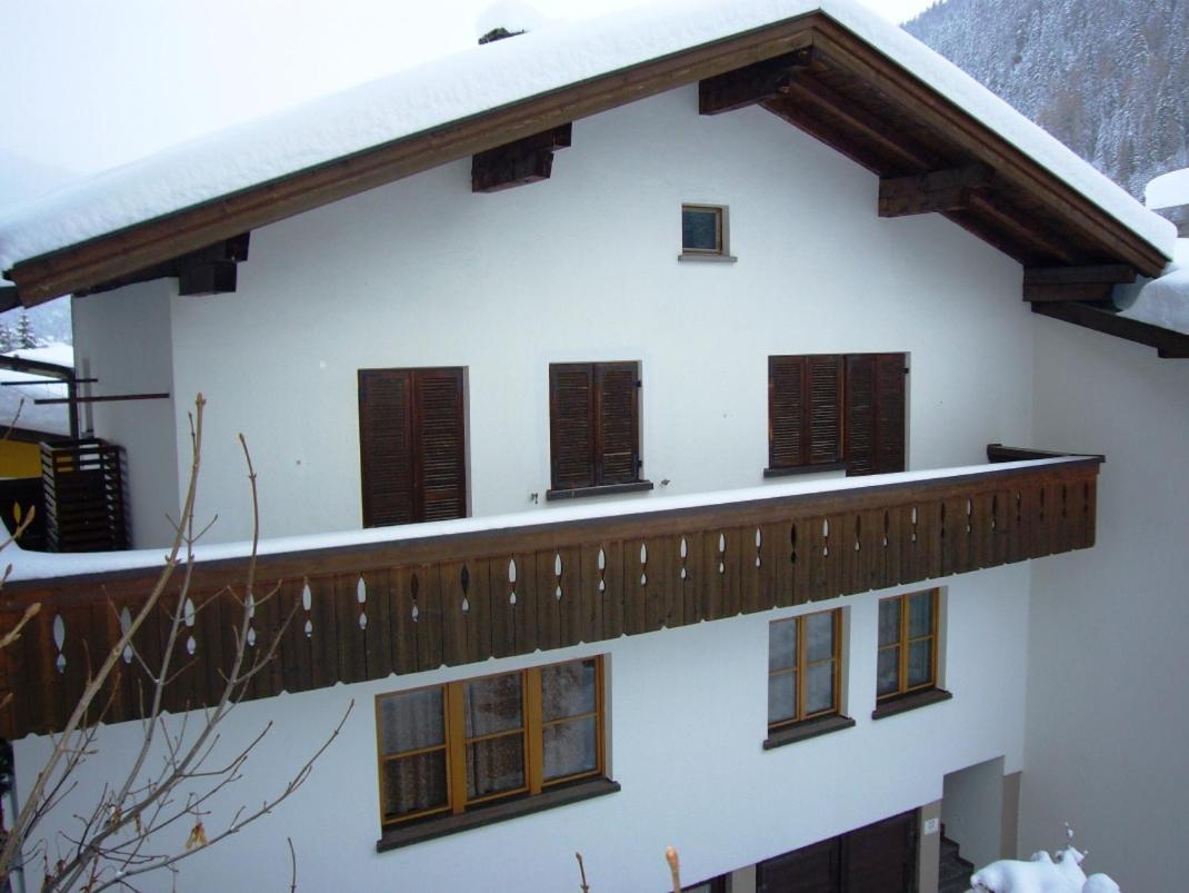 Hotel Garni Almjur Sankt Anton am Arlberg Exterior photo